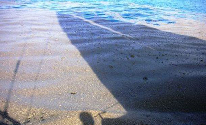 Когда моряки поняли, что видят перед собой, было уже слишком опасно - свежие новости на Toplenta по теме общество