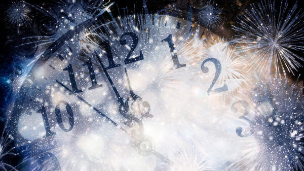 С кем встречать Новый 2026 год, чтобы привлечь удачу — долой нытиков и критиков - свежие новости на Toplenta по теме новости дизайна