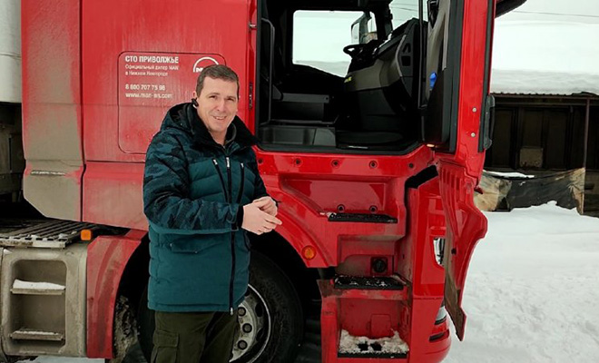 Дальнобойщик купил в случайной деревне на обочине банку варенья, а дома понял, что внутри спрятали послание - свежие новости на Toplenta по теме общество
