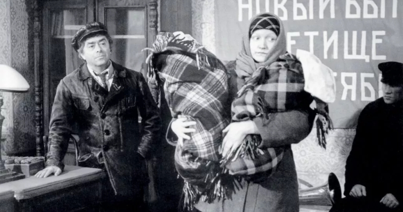 Дрезина, Даздраперма и Кукуцаполь: как появились нелепые советские имена - похожая новость на Toplenta