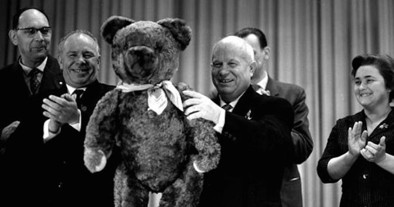 От нашей страны вашей: какие дипломатические подарки делали советские лидеры - свежие новости на Toplenta по теме под