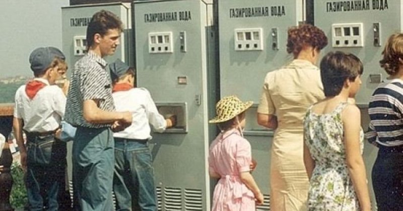 Почему в СССР все пили газировку из одного стакана и не болели - свежие новости на Toplenta по теме Союз