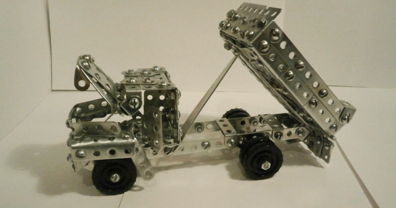 Как появились металлические конструкторы, популярные в СССР - свежие новости на Toplenta по теме Металл