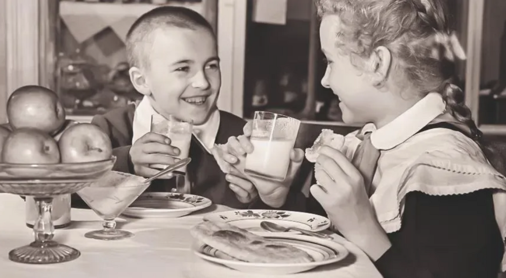 Почему в СССР было такое вкусное молоко, а сейчас не очень. Разбираемся вместе - похожая новость на Toplenta