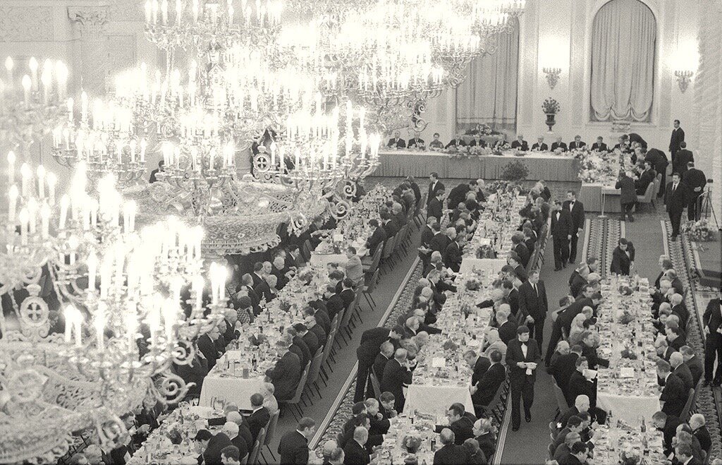 Эпоха застолья: любимые блюда и напитки Брежнева... - свежие новости на Toplenta по теме Размышления