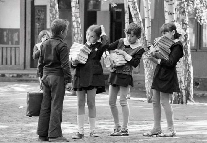 5 школьных предметов, которые изучали советские ученики, а сегодня их исключили из программы - свежие новости на Toplenta по теме Рафаэль социальный