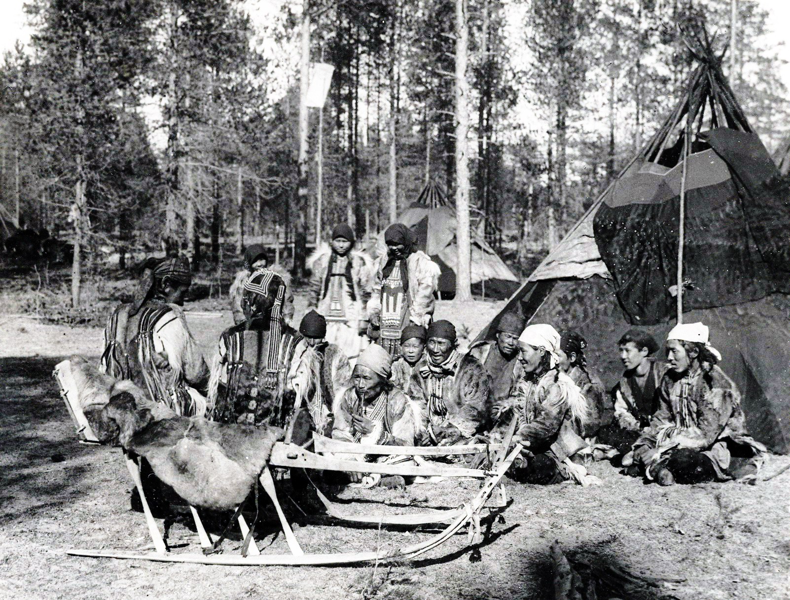 Сибирский вестерн: как в 1943 году ловили банду эвенка Павлова, грабившего золотые прииски - похожая новость на Toplenta