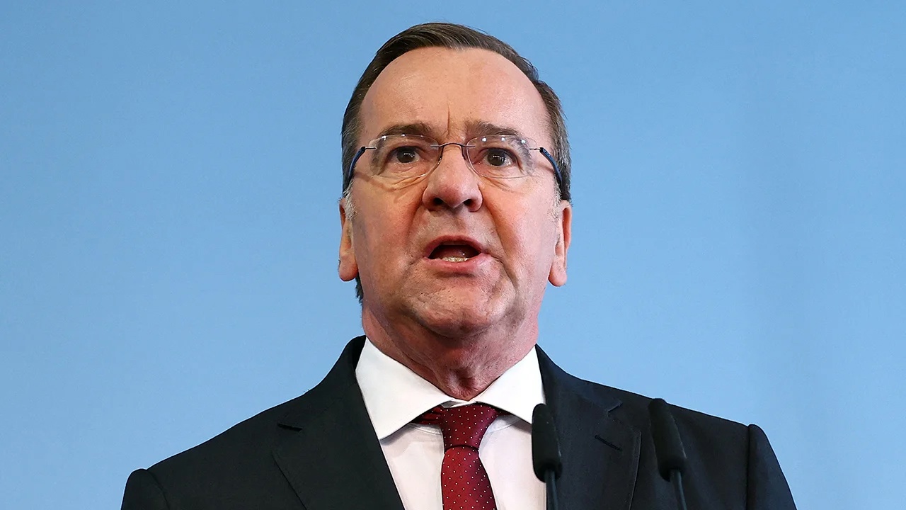 Глава МО ФРГ заявил, что Трамп может пойти на сделку с Россией по Украине - свежие новости на Toplenta по теме ng