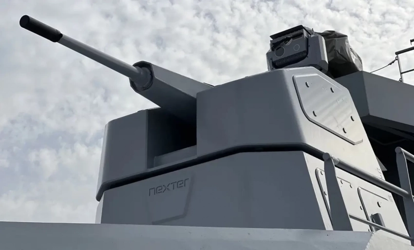 Защитит корабли от дронов: Франция вооружает флот артустановкой RapidFire - Технологии на Toplenta