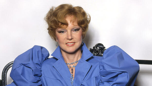 Тайную дачу Гурченко постигла печальная участь — заплатили деньги и разрушили - свежие новости на Toplenta по теме Людмила гурченко