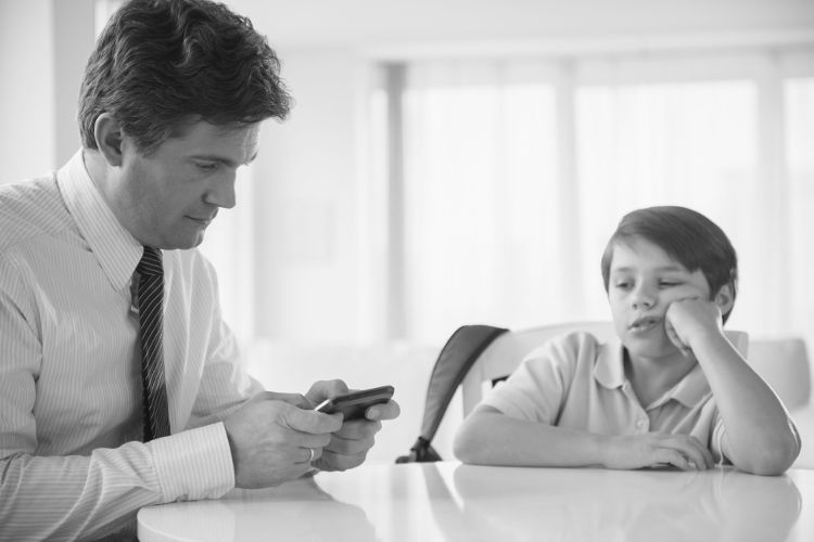 Самое страшное - когда ребёнка игнорируют - свежие новости на Toplenta