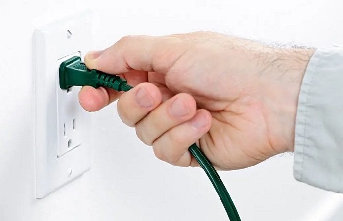 Признаки того, что в доме есть серьёзные проблемы с электрикой - свежие новости на Toplenta по теме и